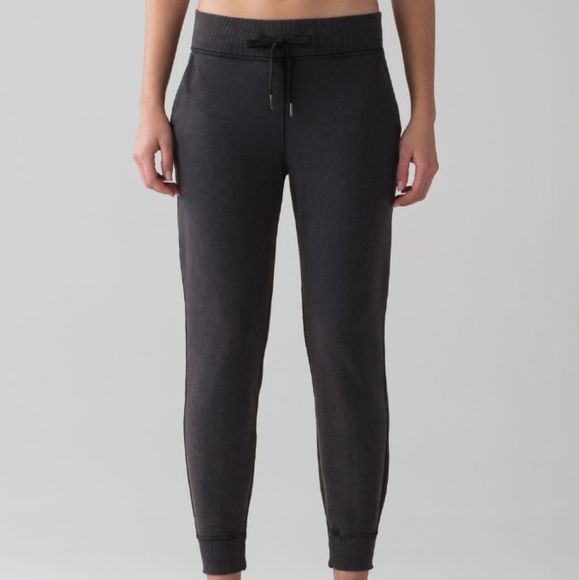 lululemon athletica Pants - Lululemon Joggers, Size 4